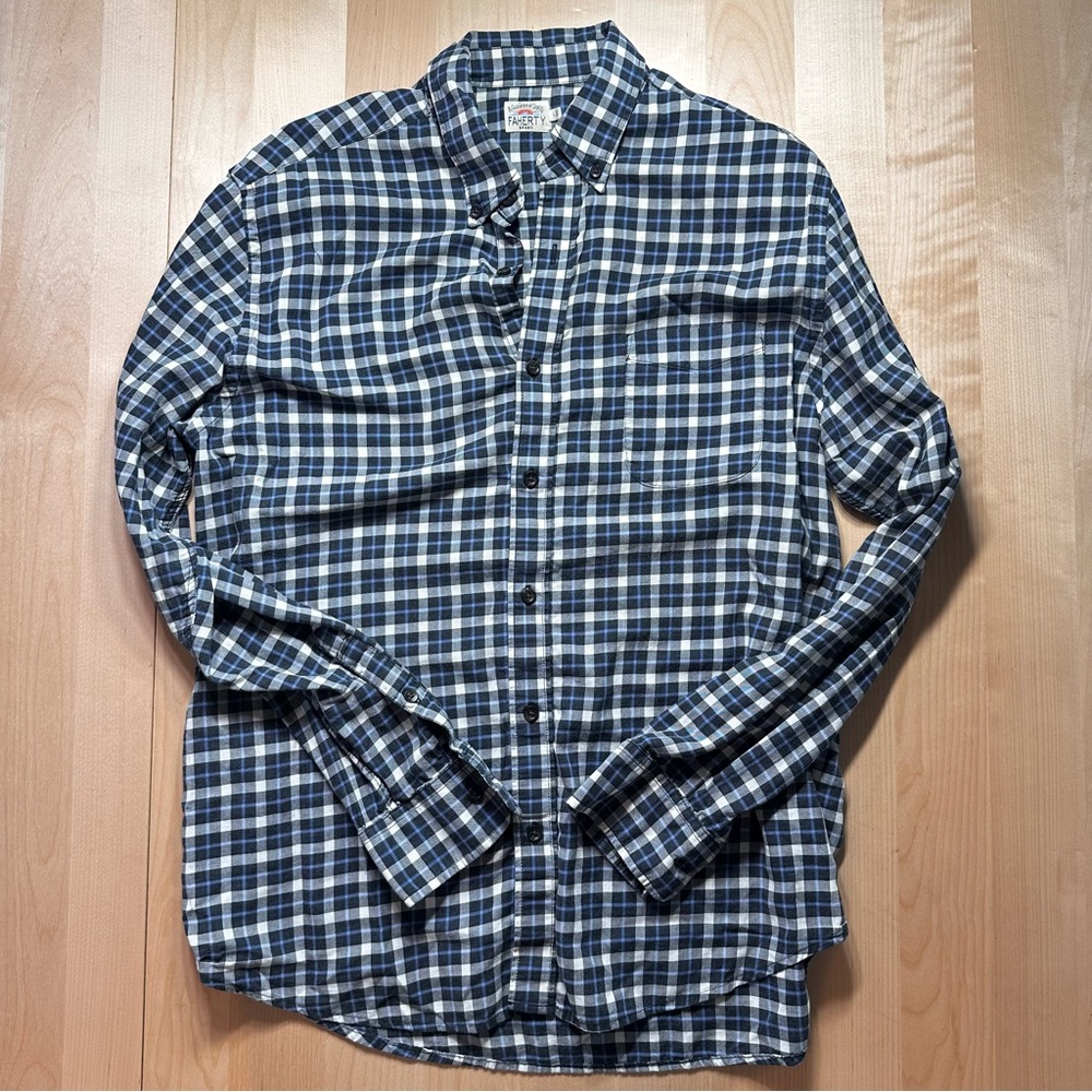 3 Faherty lightweight casual button downs 100% co… - image 2